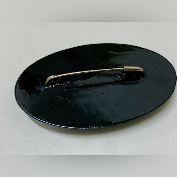 Vtg Soviet Era Russian Artist Signed Hand Painted Lacquer Pinback Brooch - Picture 10 of 15